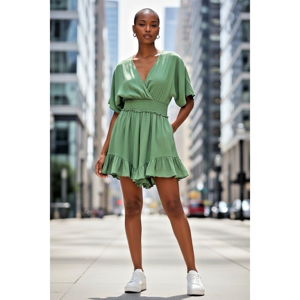 LUSH New! moss green v-neck lined romper elastic waist raglan sleeve Medium